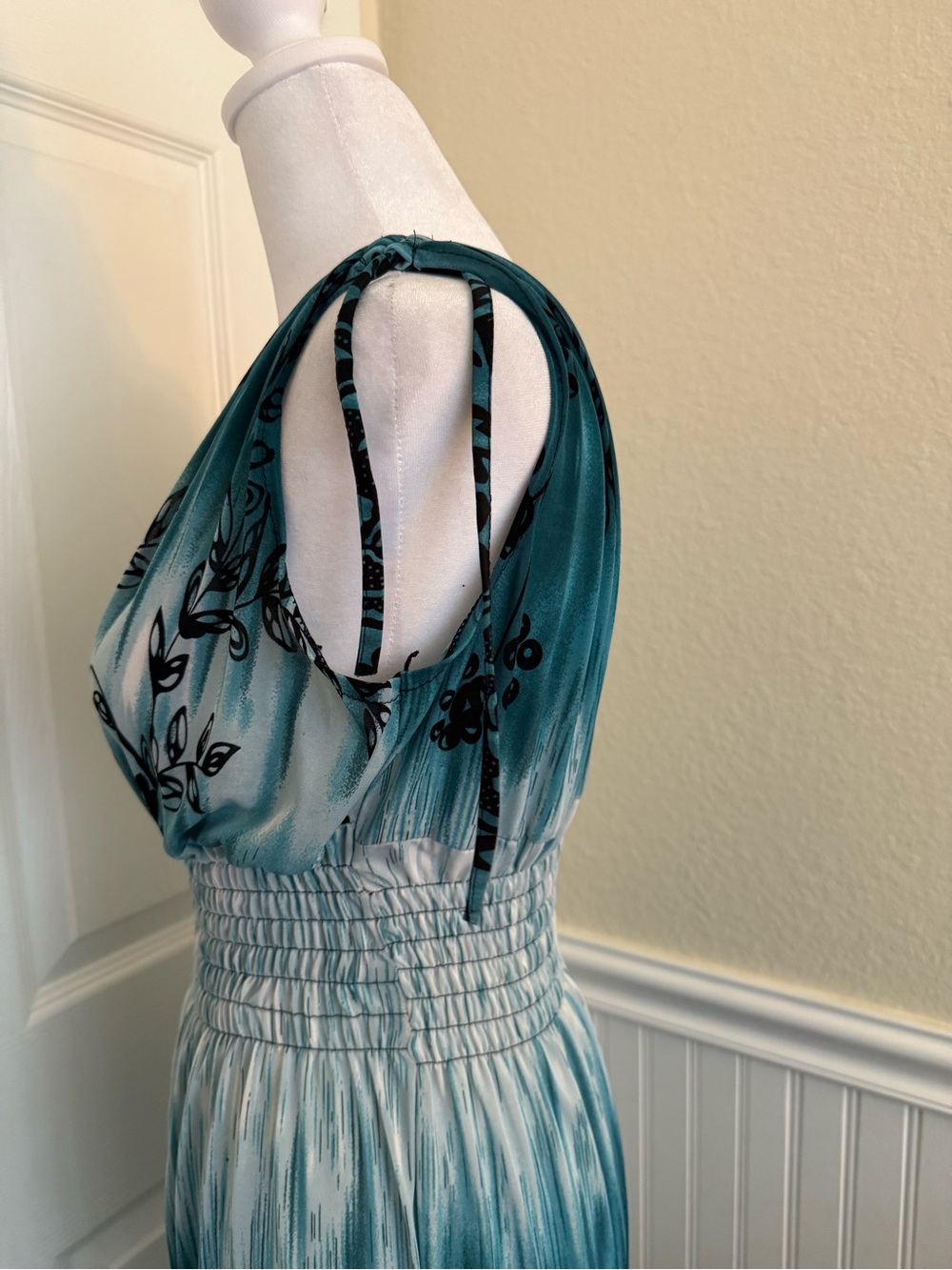 Teal Ombre Maxi Dress with Floral Detail - Picture 4 of 6